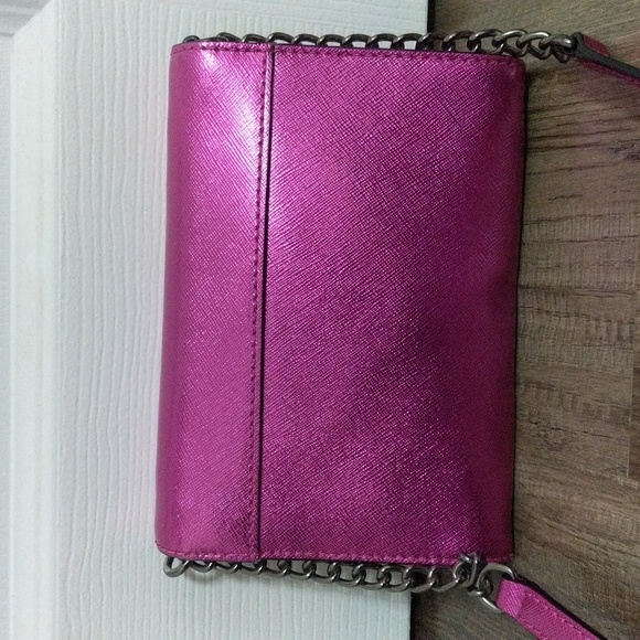 #162 Kate Spade Cami Cameron Street Metallic Crossbody bag. Read desc flaw. Bags
